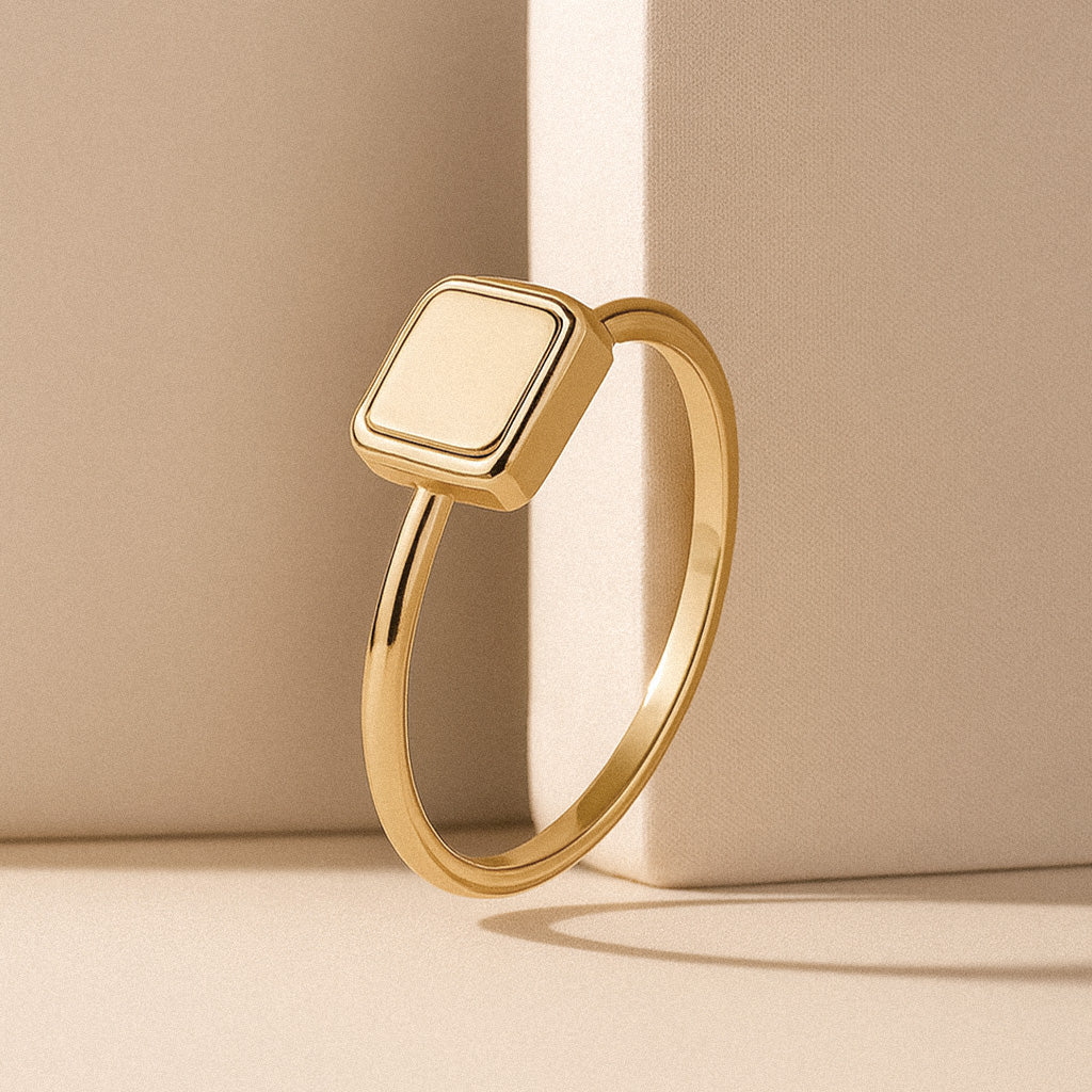 Discover our ring collection.